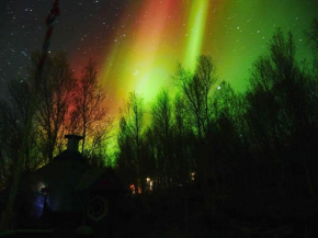 The Midnight Sun Cabin